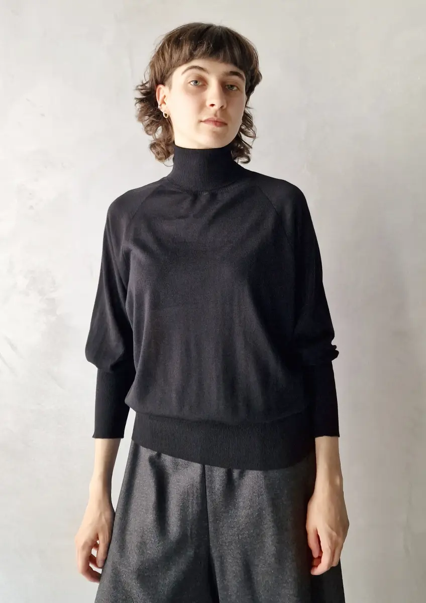 Dusan - Raglan Sweater black