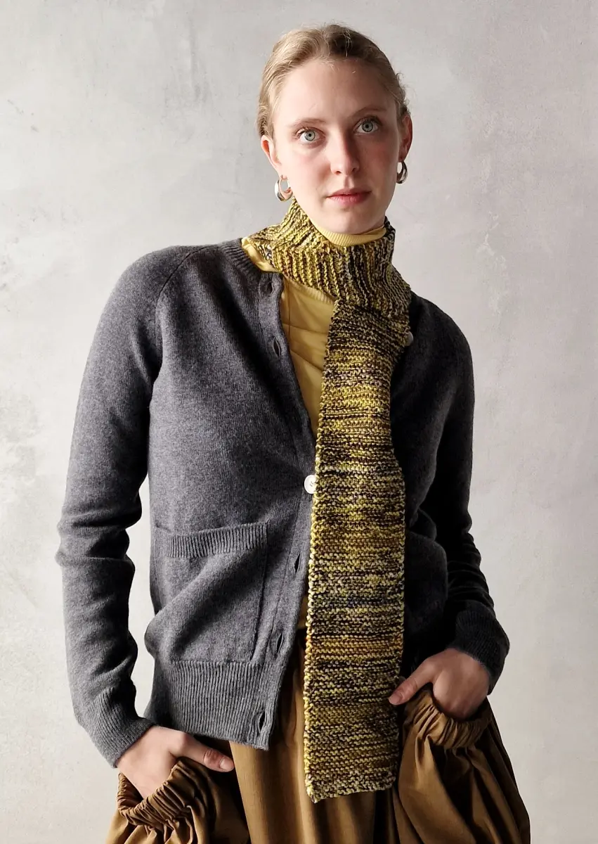 Claudia Bertini - Knit Scarf yellow + Cardigan grey melange