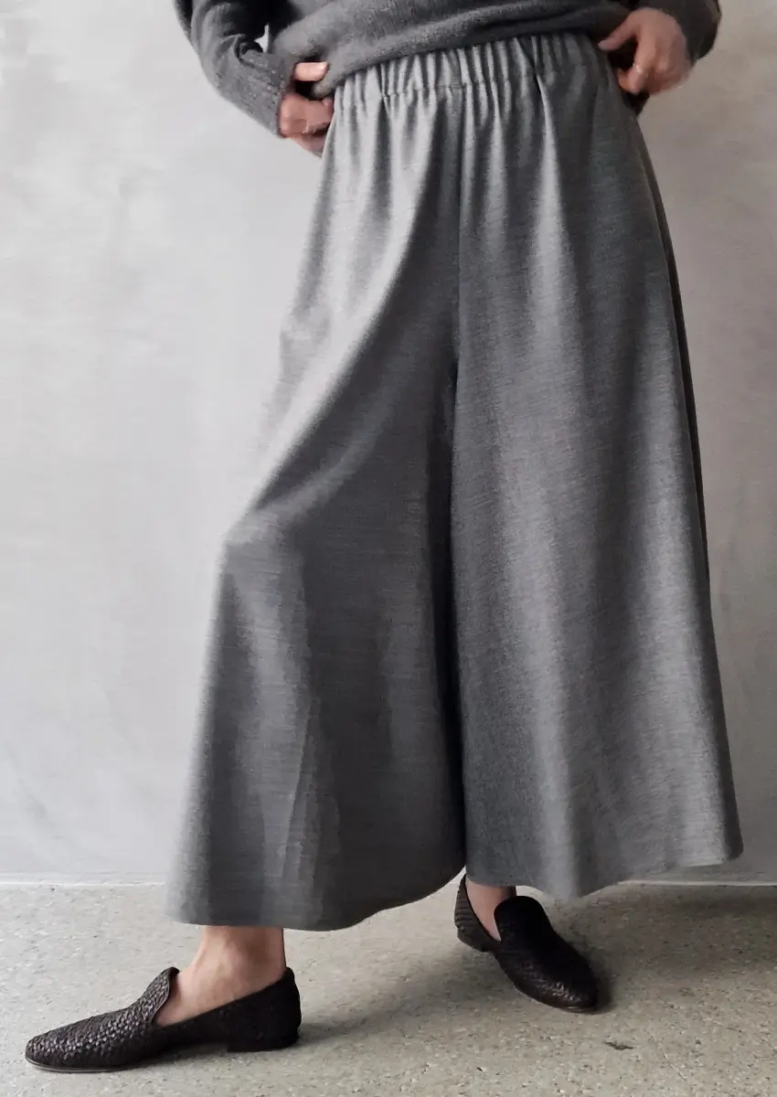 Dusan - Gaucho Pants grey