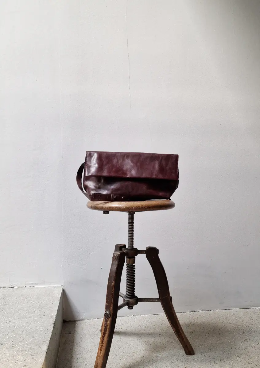 Bea Mombaers - C-Bag brown