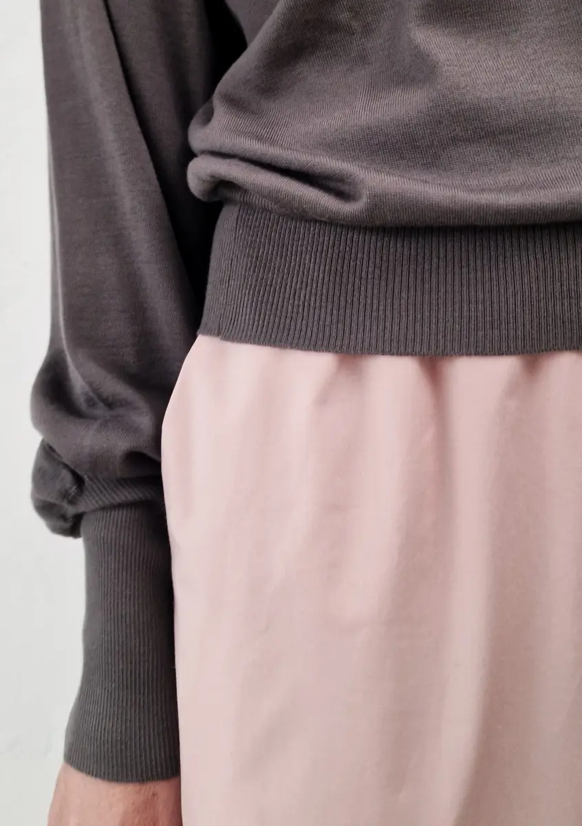 Dusan - V-Neck Sweater storm