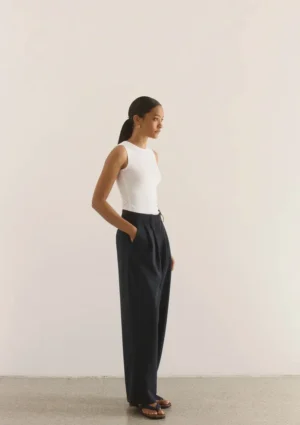 Casa Vayu - Form Top off-white