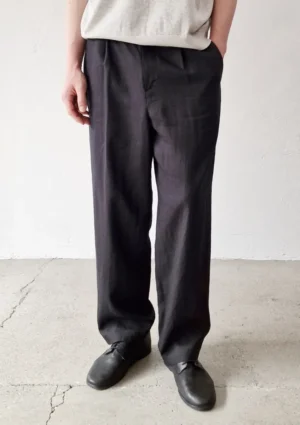 Aton - Loose Fit Pants black