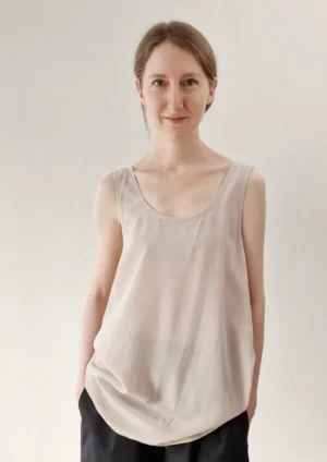 Monique van Heist - Tanktop Wife powder