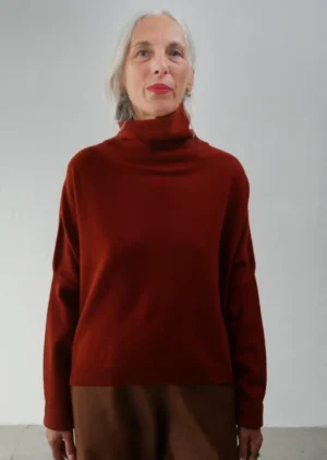 Dusan - T-Neck Sweater saffron