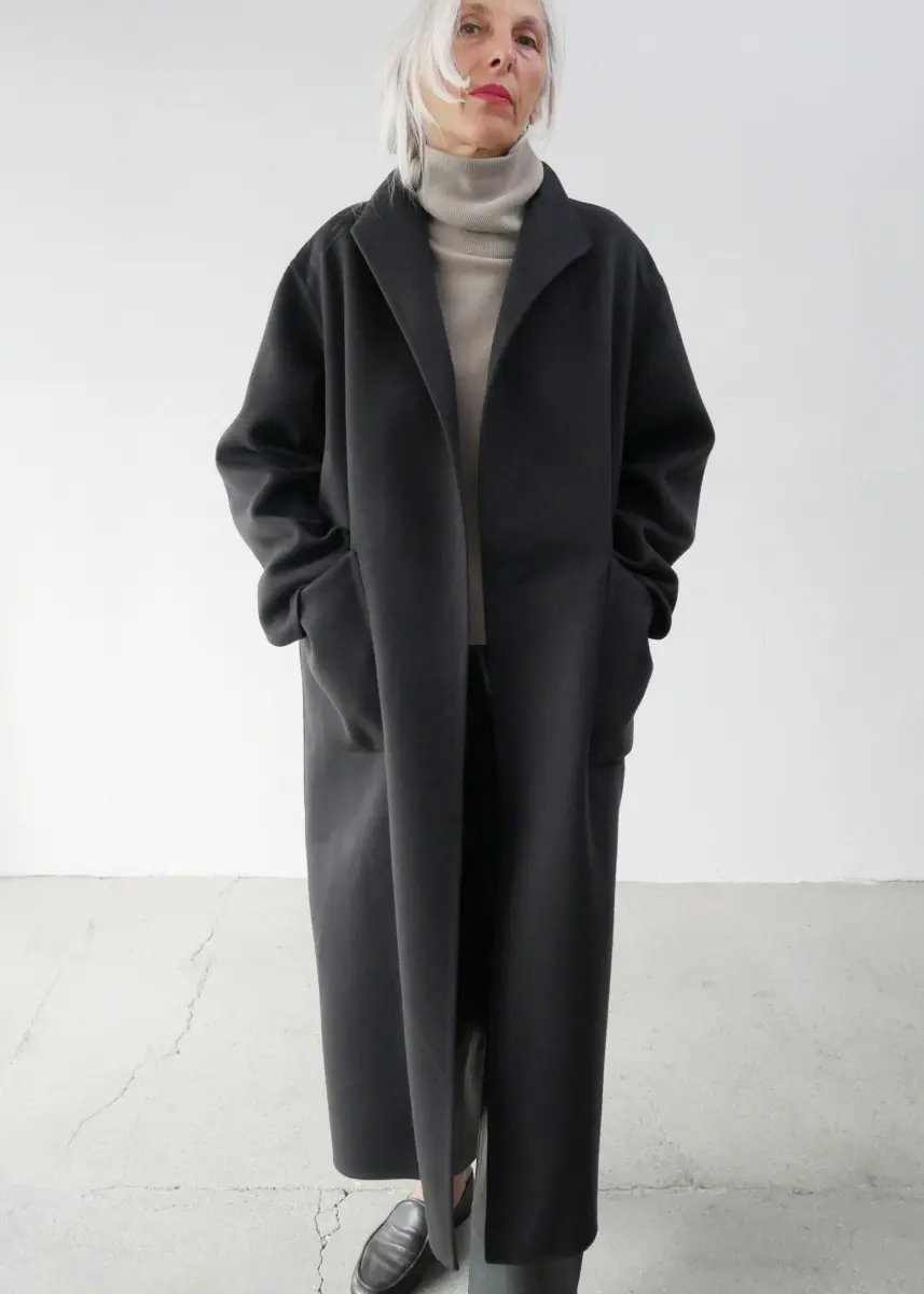 Dusan - Long Coat dark wood