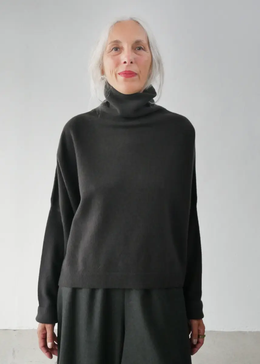 Dusan - T-Neck Sweater assam