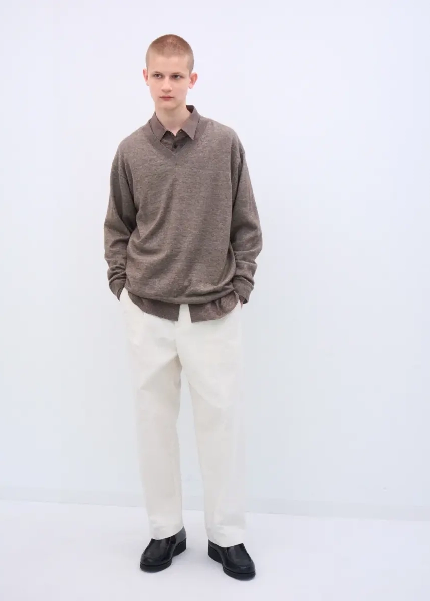 Aton - V-Neck Sweater brown
