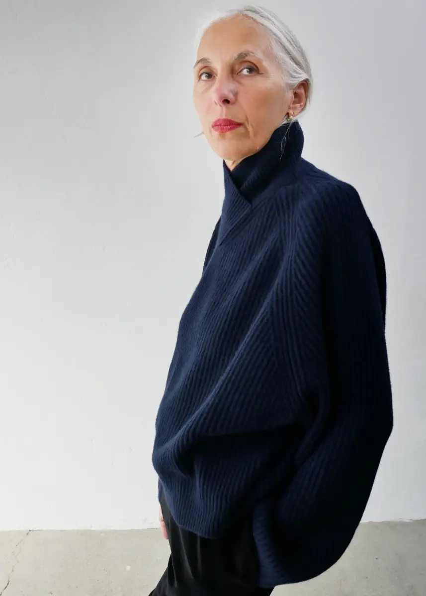 Dusan - Crossed Neck Sweater navy