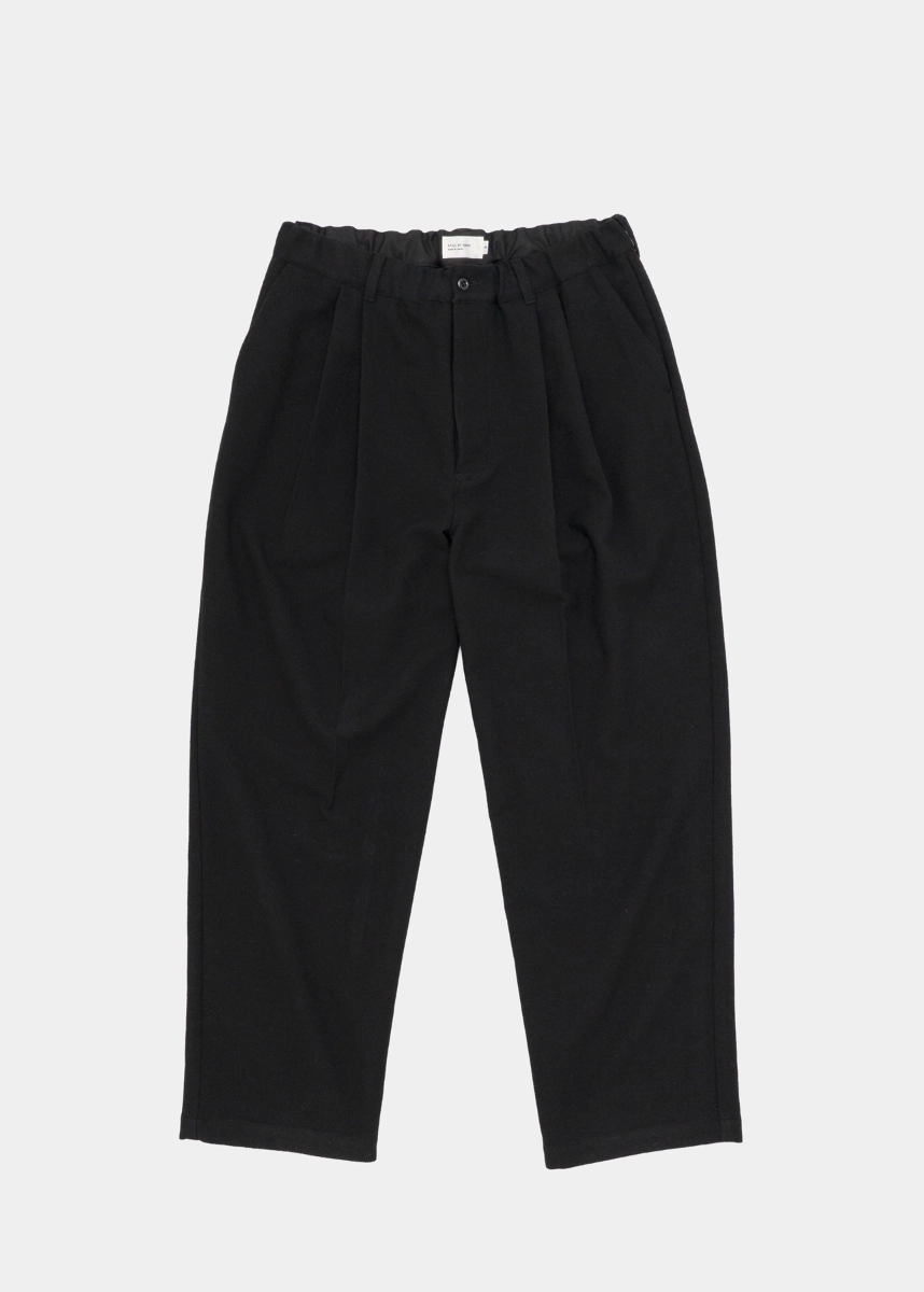 Still by Hand - Deep Tuck Pants black
