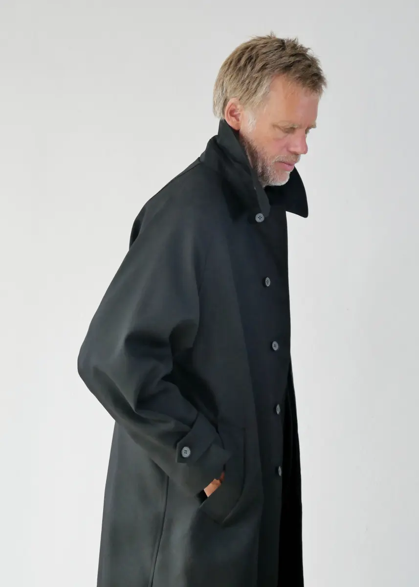 Polyploid - Long Coat B black