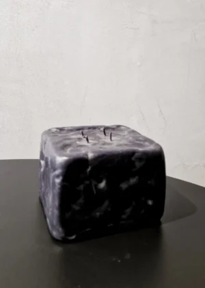 Oberflacht - Klotz 4 black