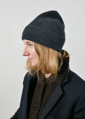 Margaret Howell -Ribbed Beanie navy/charcoal